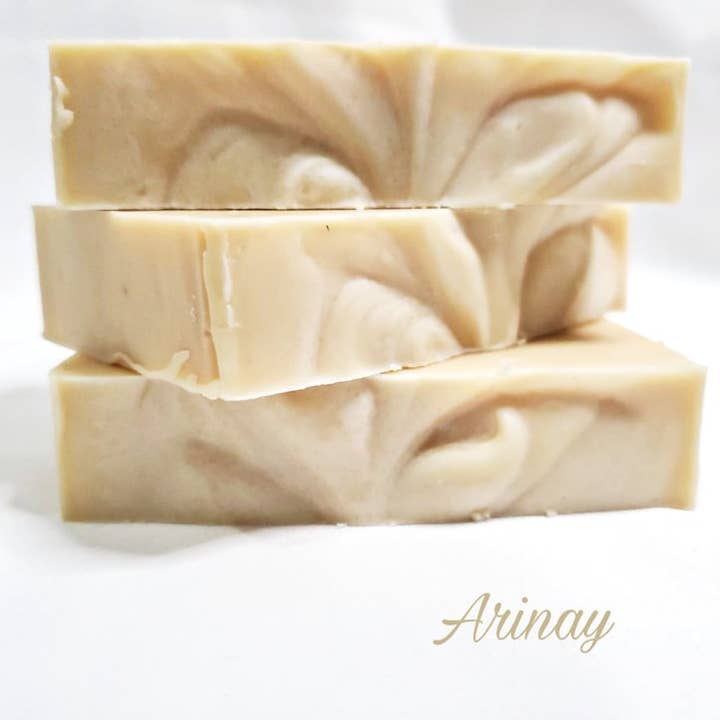 Savon au yaourt fait main pour la vente par Arinay