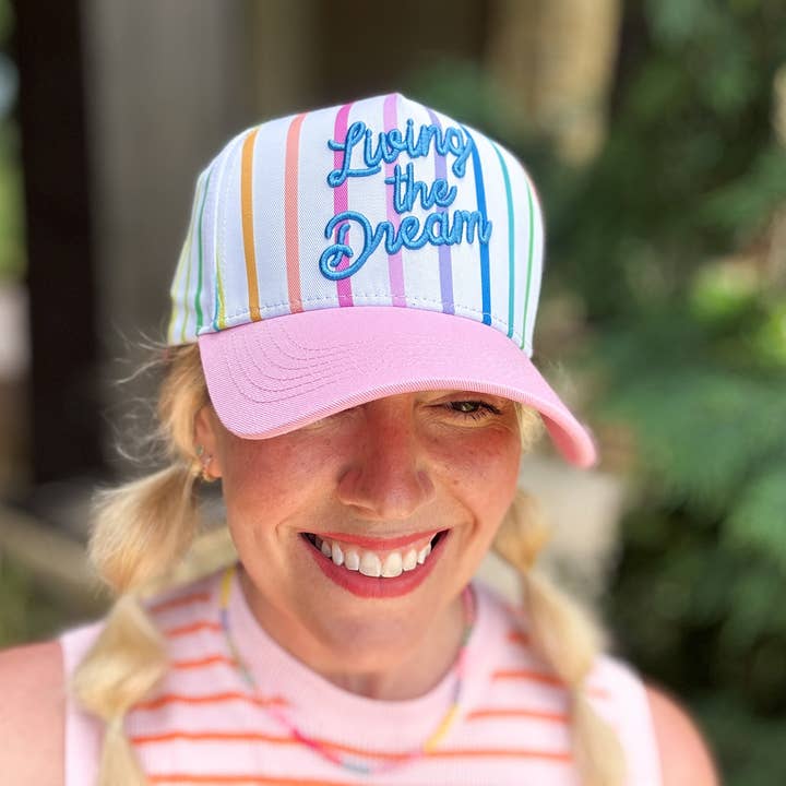 Taylor Elliott Designs – wholesale Baseballkeps - Dam – Broderad basebollkeps -"Leva drömmen"-Färgglad + Rosa0