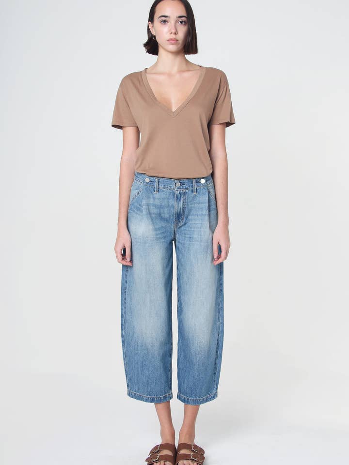 Adeline Cropped Barrel for wholesale by Noend Denim