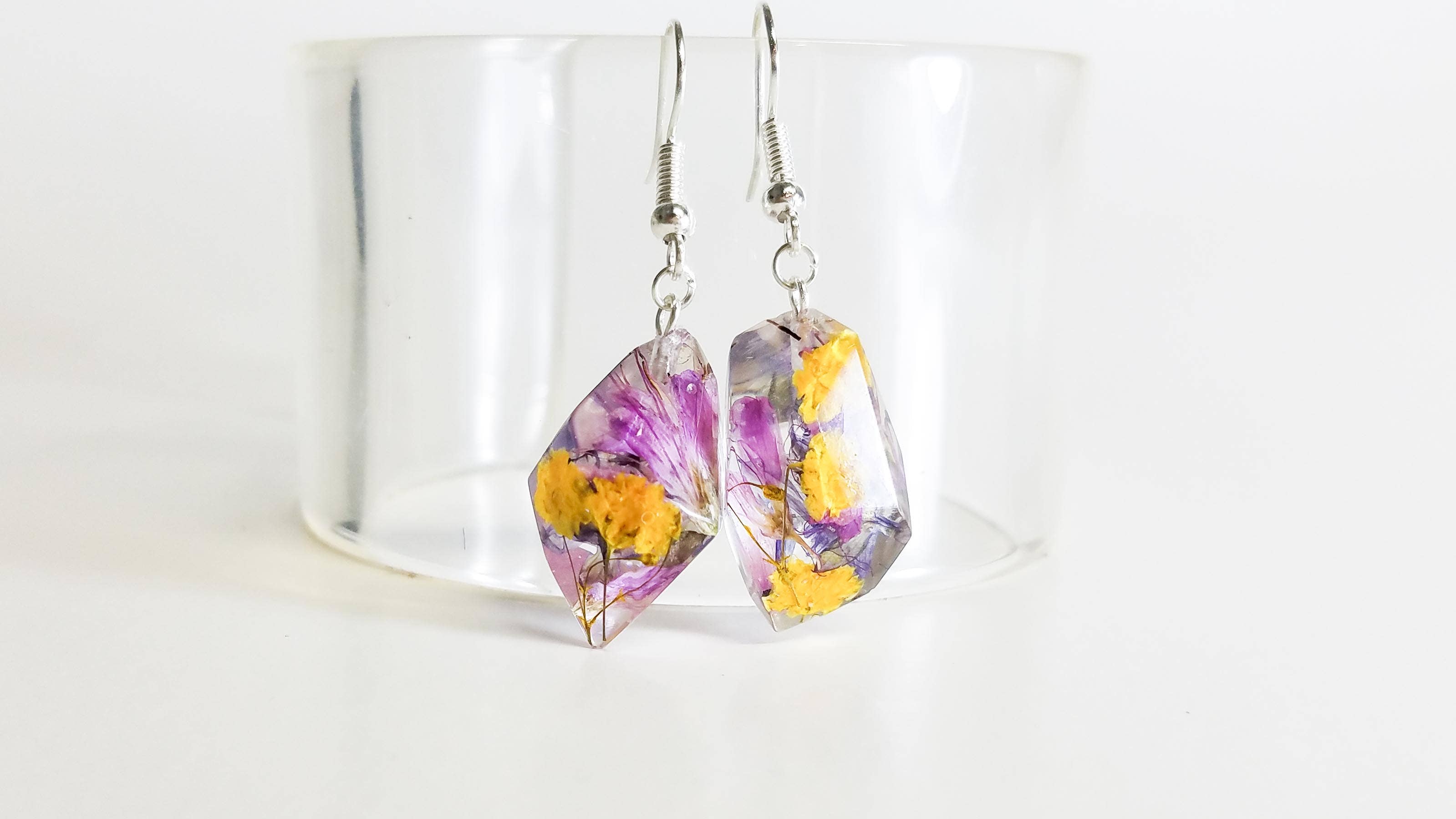 Nature inspired Resin Earrings With Pressed Flowers Real Pressed Flower Earrings Clear Drop Earrings