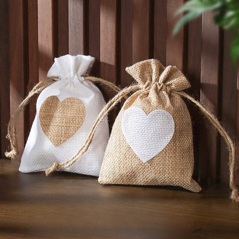 ShieldChic - Wholesale Gift bag - Cotton Linen Drawstring Gift Bag With Heart Print1