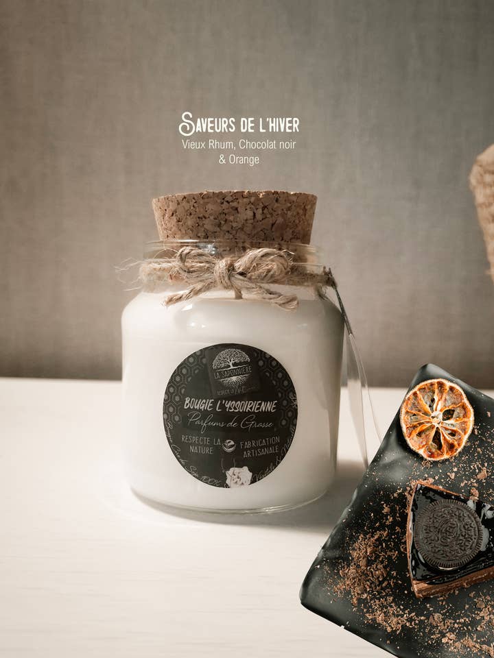 Handmade candle Flavors of Winter for wholesale by La Saponniere