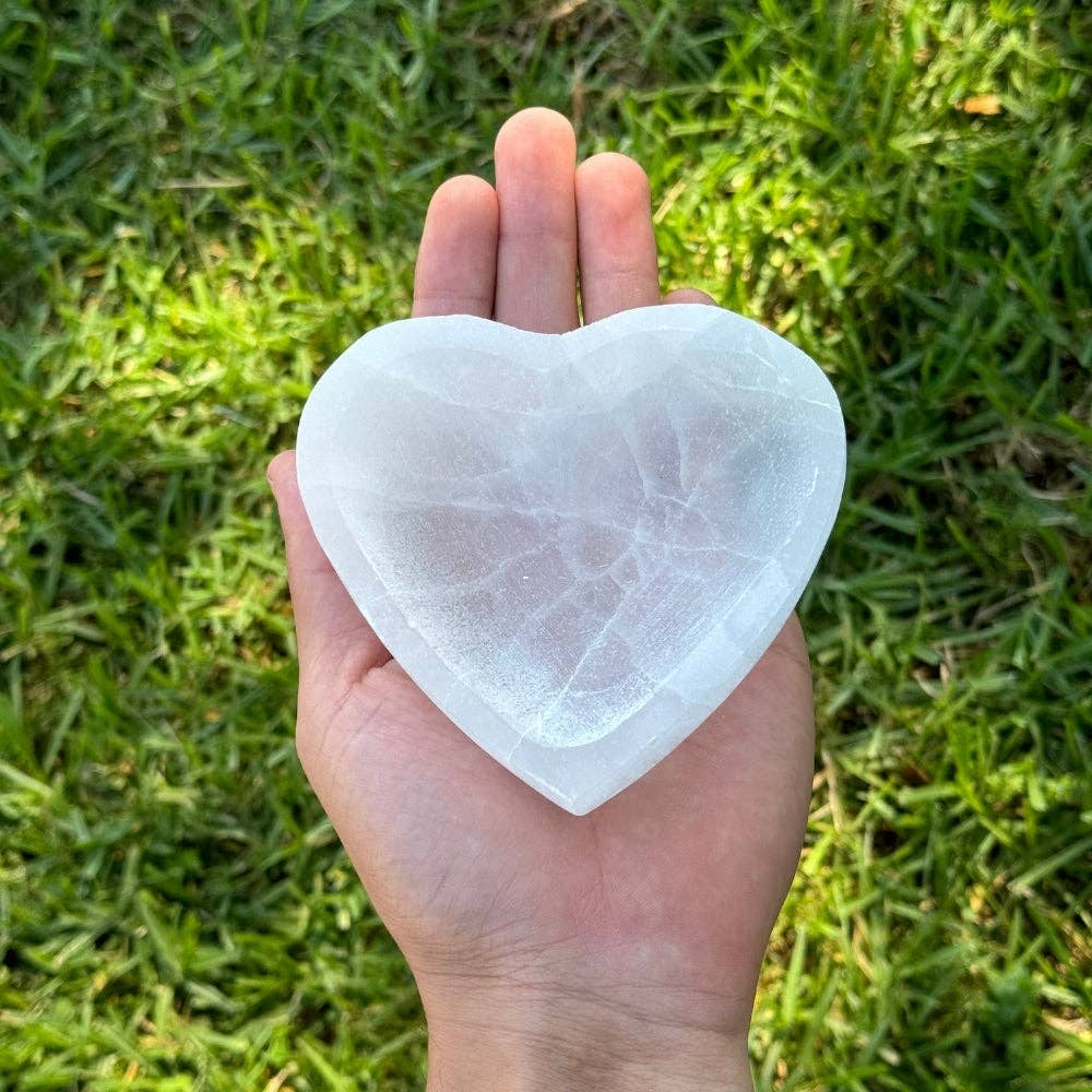 Earths Elements Wholesale - Wholesale Jewelry Dish - Selenite - Heart Trinket Holder1