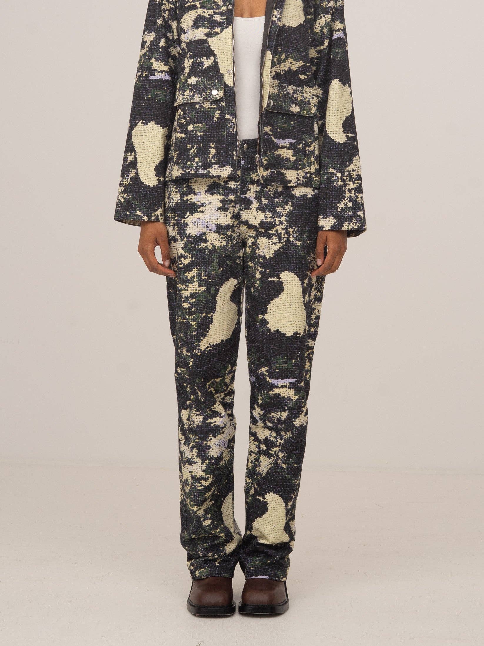 CARMEN SAYS - Wholesale Jeans - Women's - Carolina Bird Print Jeans1