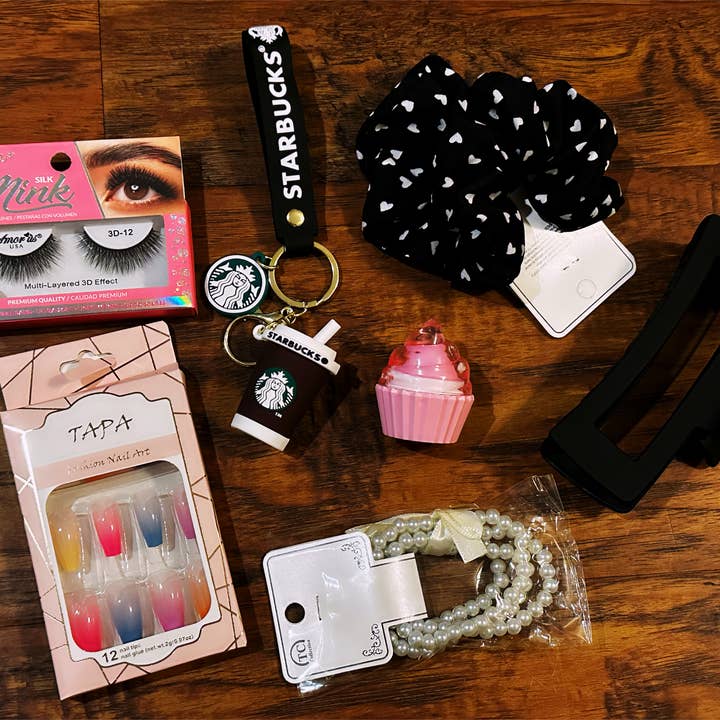 Harper & Barlow - Wholesale Makeup/Cosmetic Bag - Chenille bags with 7 beauty items