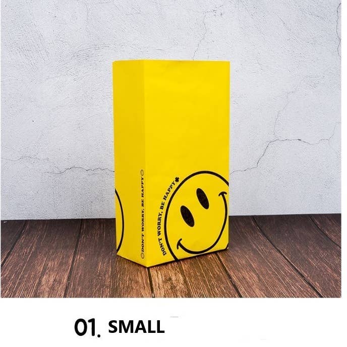 K-Wonderland - Venta al por mayor Conjunto de bolsas de regalo - Set de 6 bolsas de papel con forma de sonrisa o bolsa de regalo