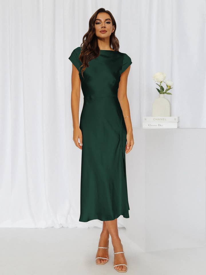 Beyond Apparel - Wholesale Dress - Women's - Round Neck Cap Sleeve Midi Dress
