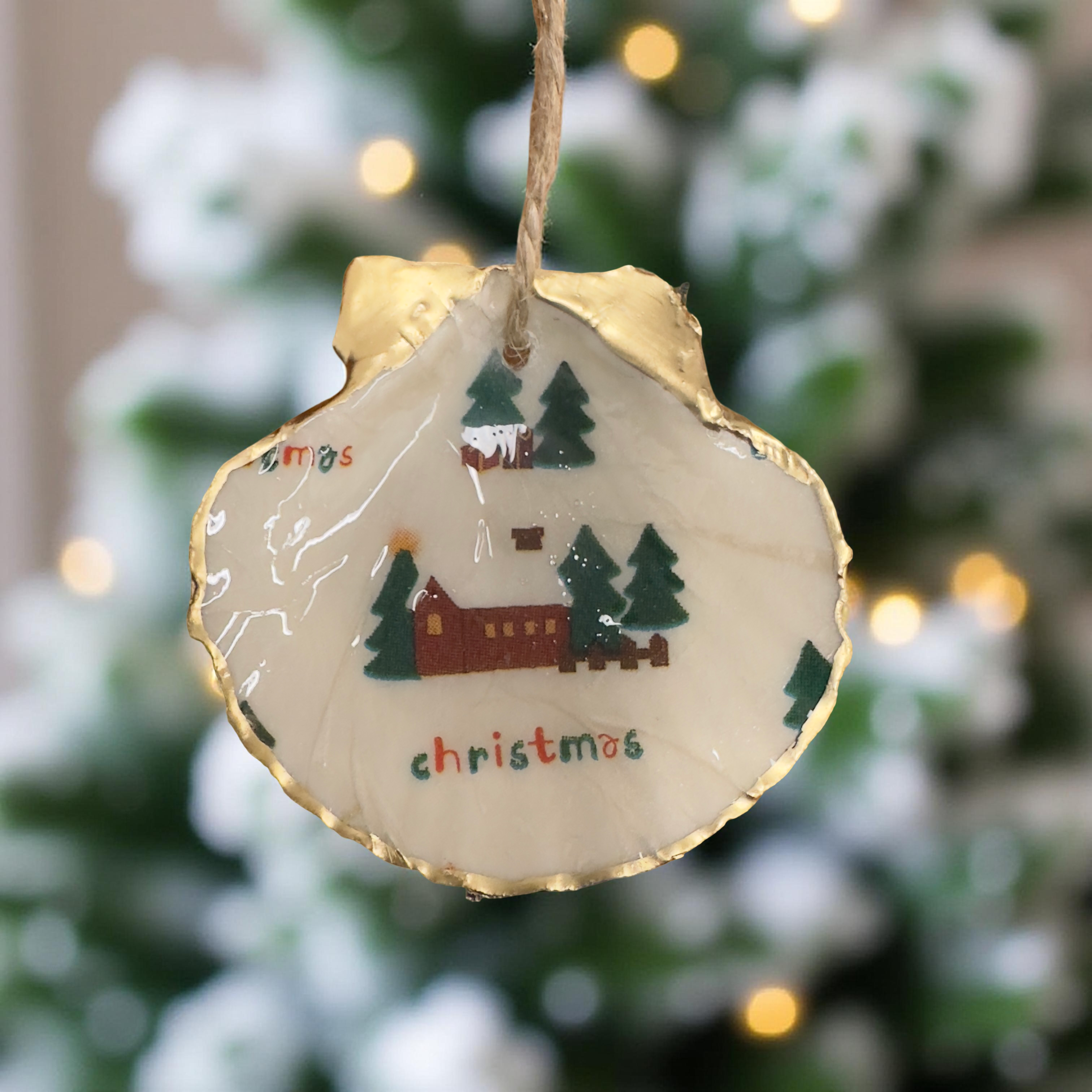 Shell Yeah By Jaks LLC - Wholesale Ornament - Cozy Cabin Scallop Shell Ornament – Gold Rim0