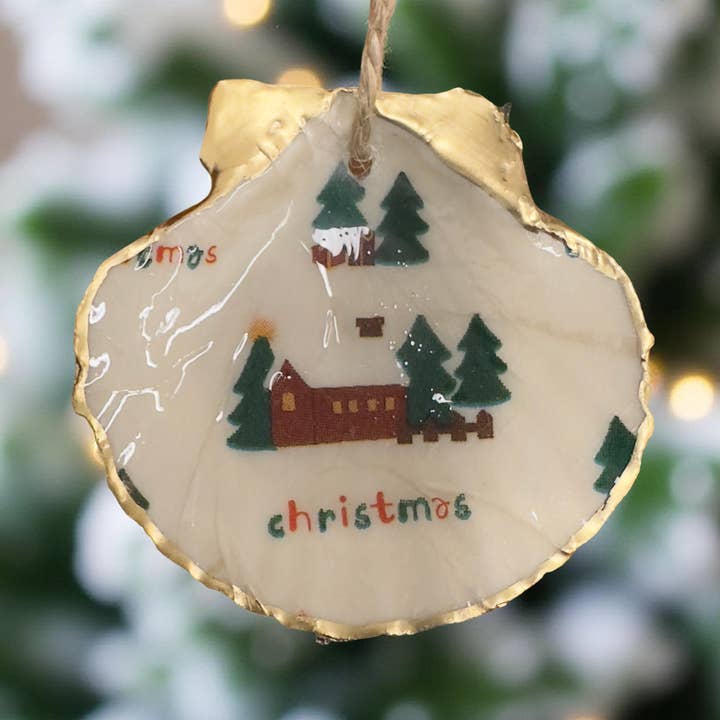 Shell Yeah By Jaks LLC - Venta al por mayor Adornos - Adorno de Concha de Vieira para Cabaña Acogedora – Borde Dorado0