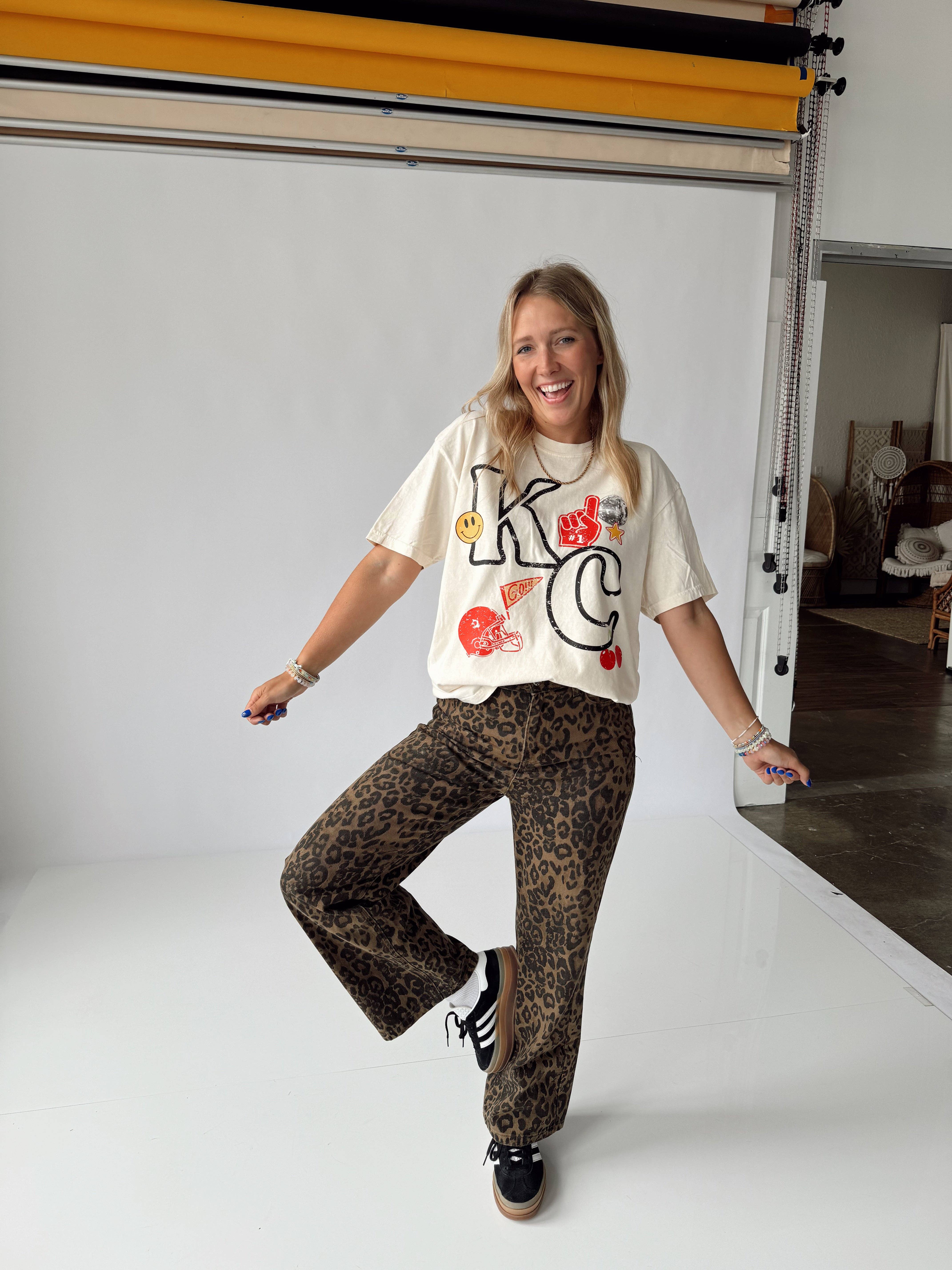 Jules Co - Wholesale Screen Printed T-Shirt - Women's - KC Icon T-Shirt1