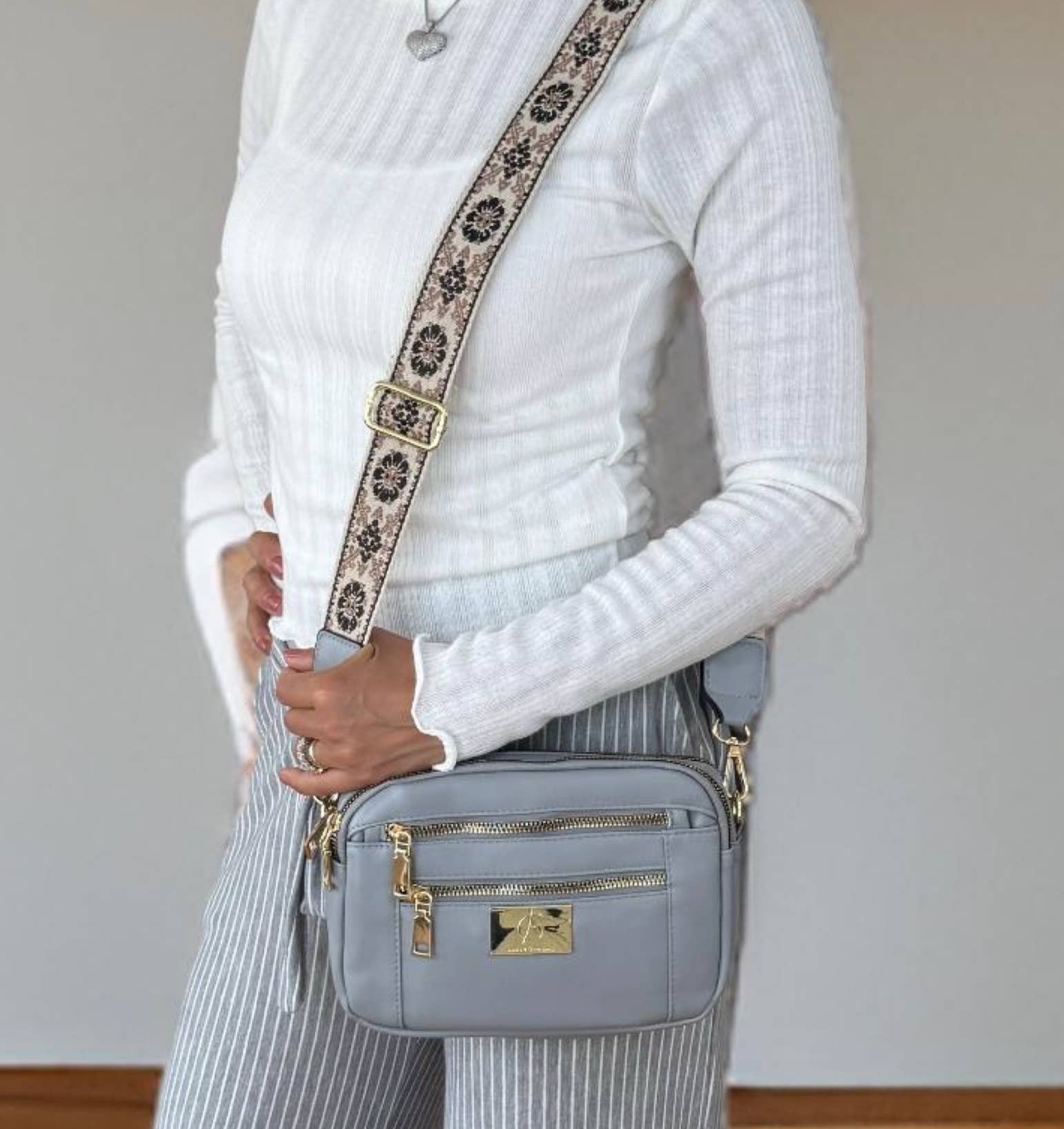 AlexisandGreenberg - Wholesale Crossbody Bag - Women's - A&G Crossbody Bag For Women Vegan Leather with Trendy Strap1