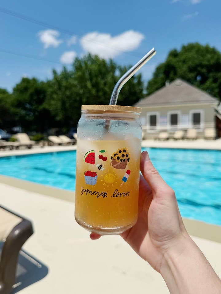 Coppa Summer Lovin' Glass per la vendita all'ingrosso da parte di Shea Lettering
