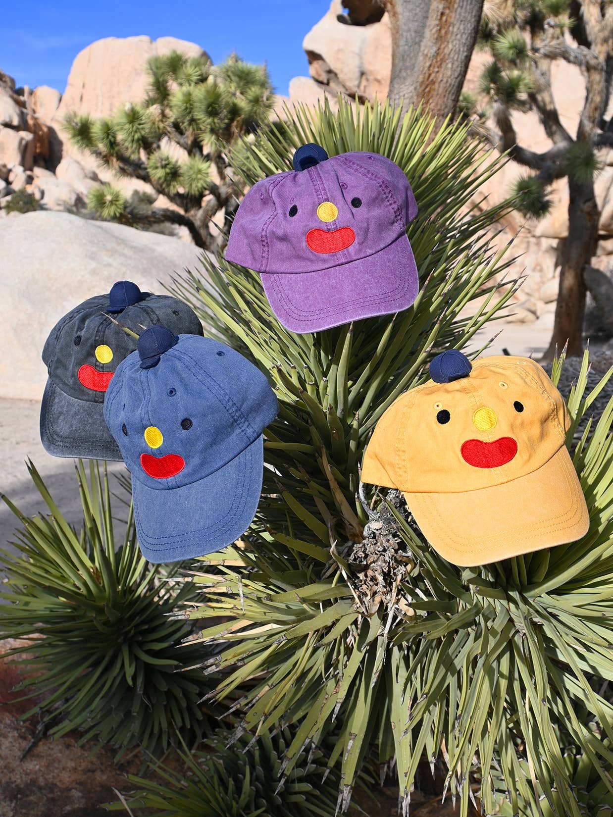 Natali Koromoto – Großhandel Basecap – Damen – Hat on Hat – Originaler Hut mit kleinem Hut4