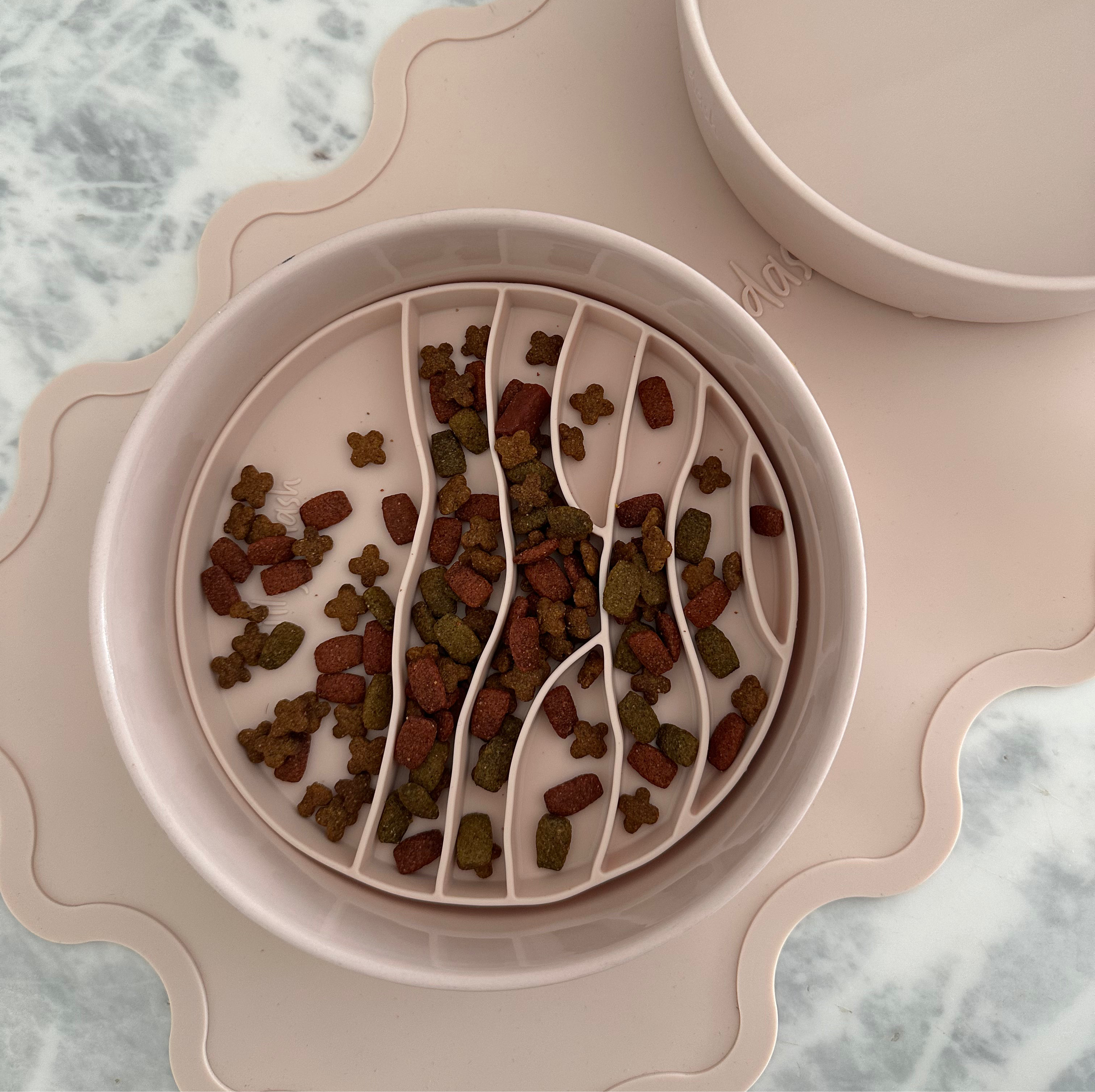 Lilly + Dash - Vente Tapis de gamelle – chien - Insert en silicone pour tapis à lécher pour chat6