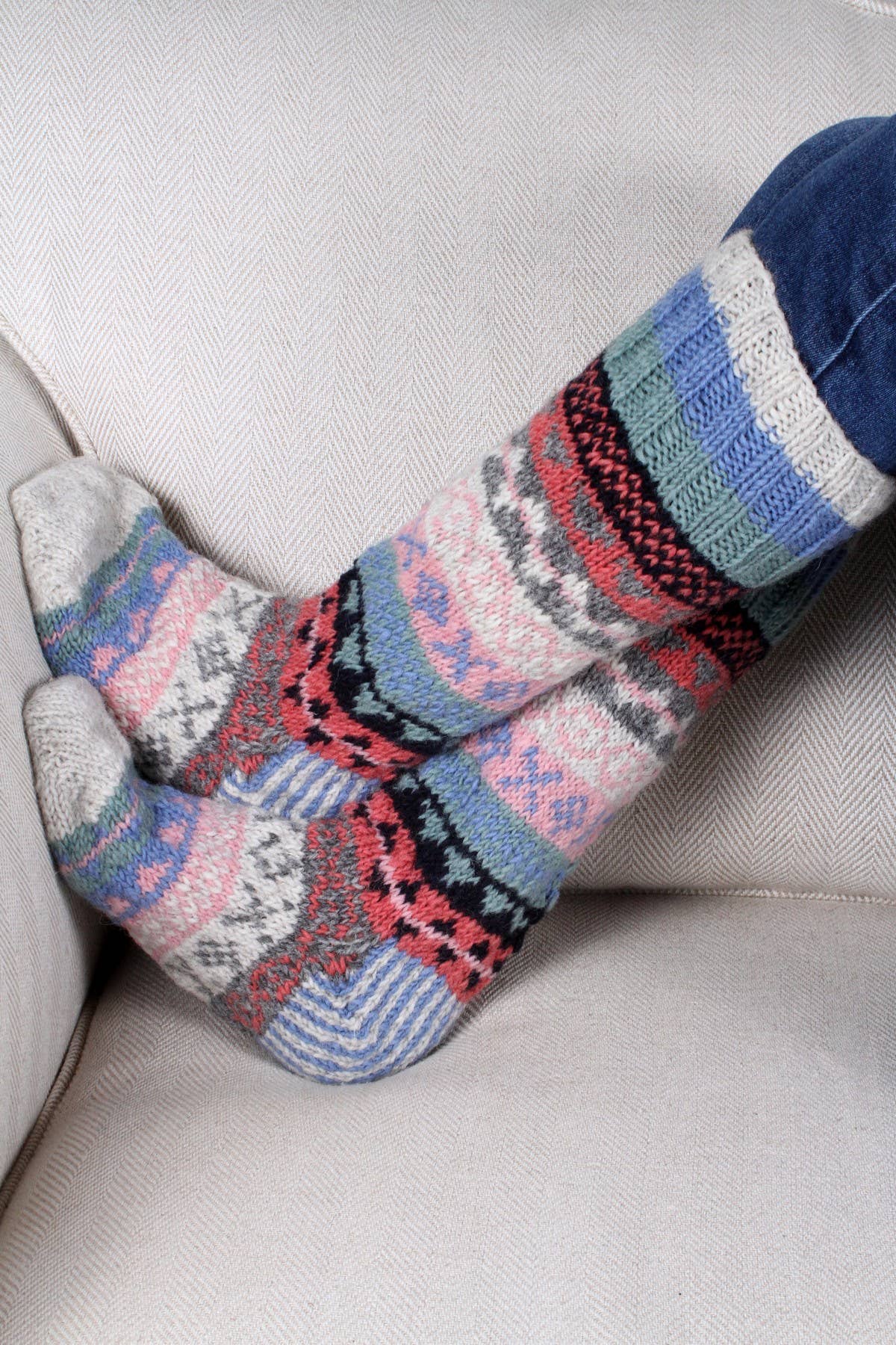 Gruau Chaussettes longues en laine tricotées à la main de style Fair Isle classique avoine en vente sur Faire2