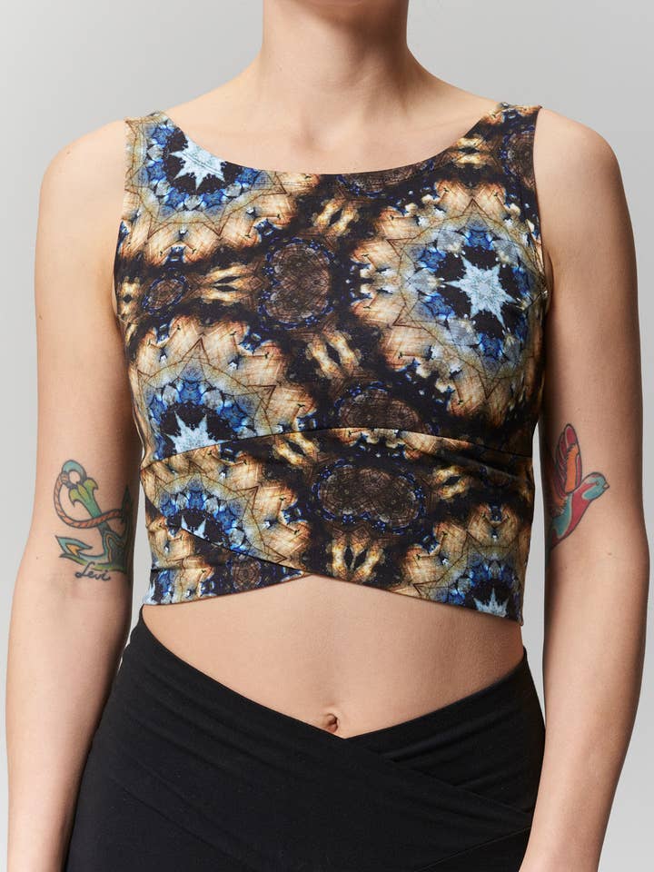 Top da yoga con pietre preziose per la vendita all'ingrosso da parte di Budevi