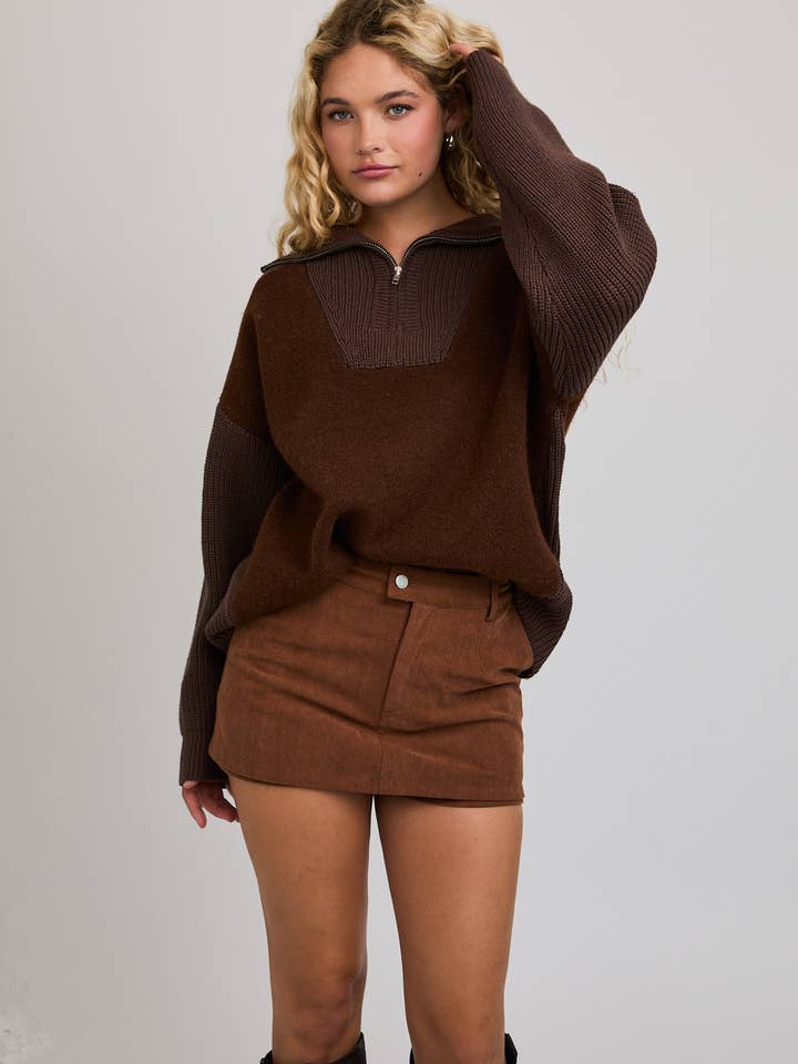 CONTRAST RIB QUARTER SWEATER for wholesale by LE LIS