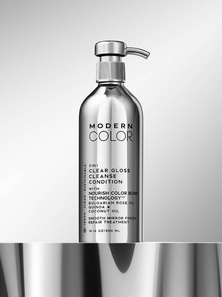 Traitement capillaire 3-en-1 Brillance Claire pour 3x plus d'éclat pour la vente par Modern Color