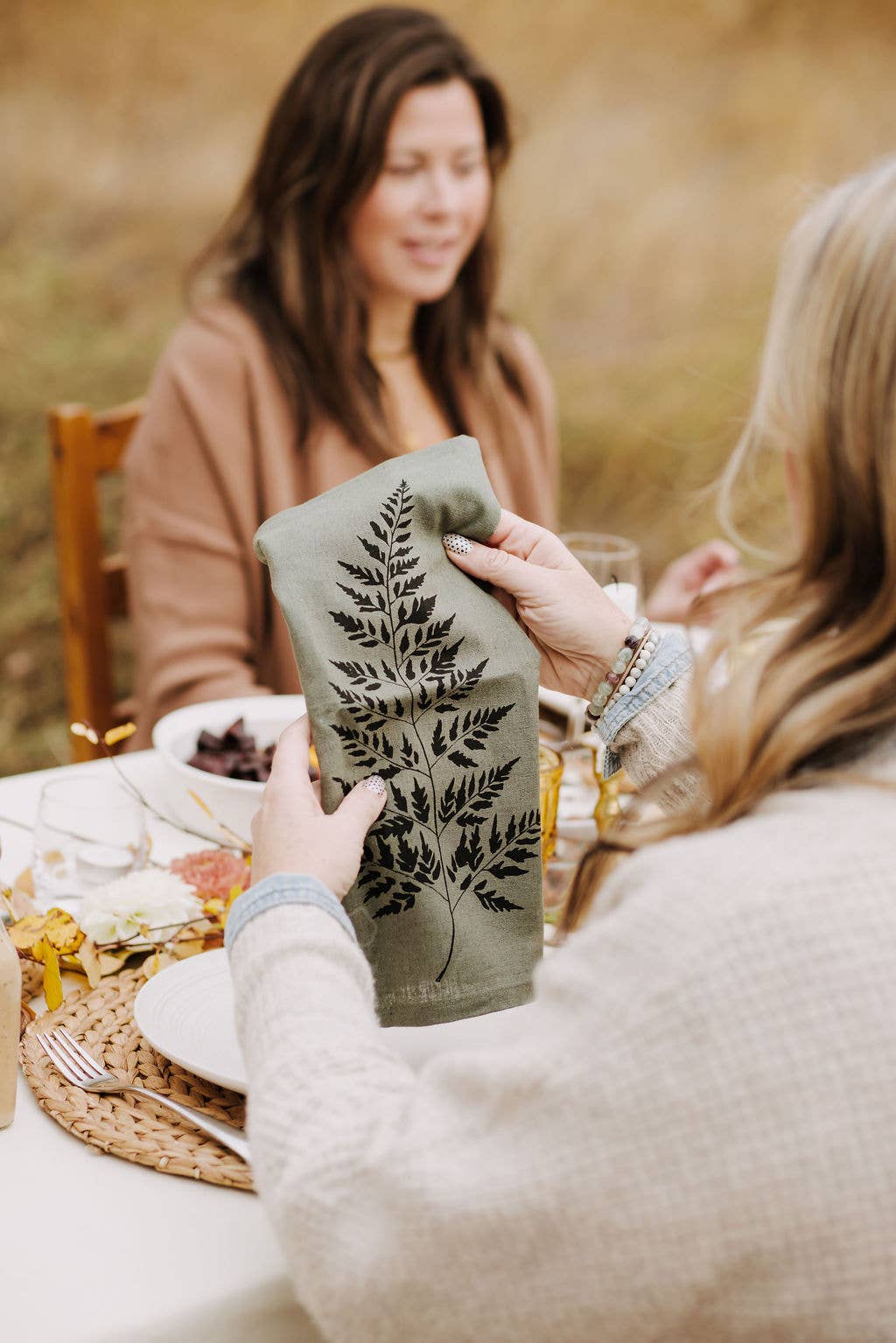 Your Green Kitchen - Wholesale Dinner & Cloth Napkin - Reusable Napkins/Leafy Fern Forest Green/Linen Blend2