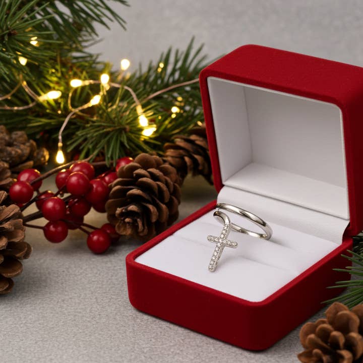 Ensemble de bagues pour femmes en argent blanc sterling 925 avec croix en zircon cubique 0,15CT de King Of Bling, taille 5,5 pour la vente par KING OF BLINGS