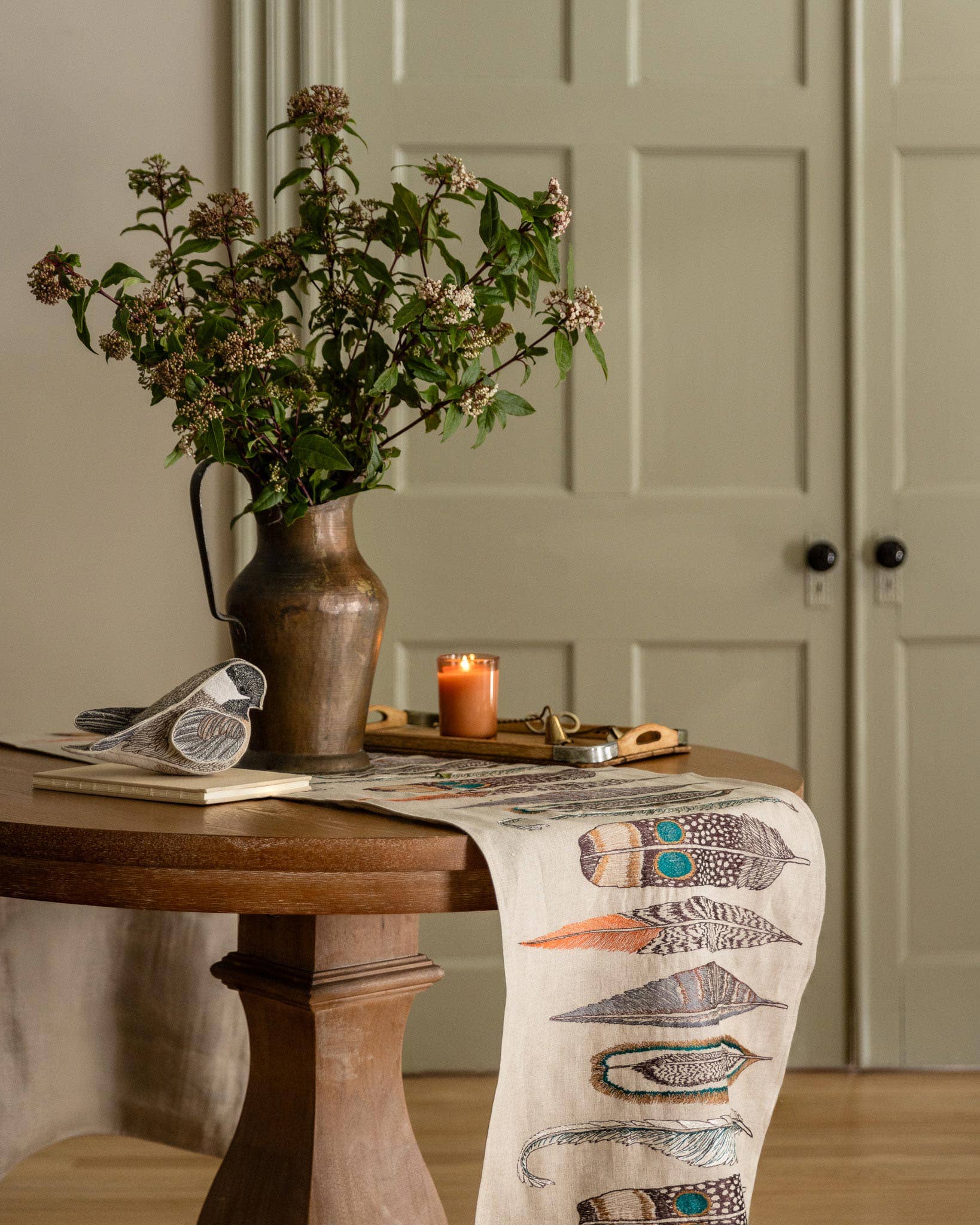 Coral & Tusk - Wholesale Table Runner - Feathers Table Runner6