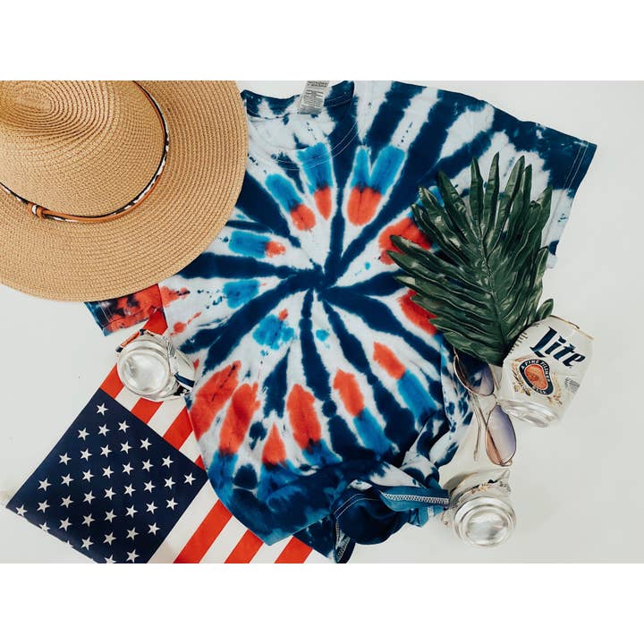 Tee-shirt rouge blanc et tie dye pour la vente par RR Tees Wholesale