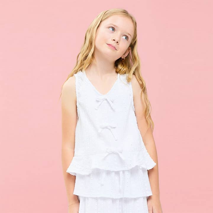 Broderet broderie anglaise-vest med flæser for engroshandel hos Good Girl