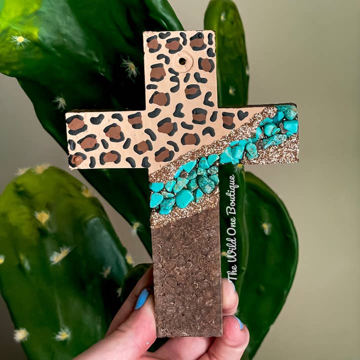 The Wild One Boutique Wholesale – Engroshandel Luftfrisker til bilen – til kvinder – Cheetah Cross bil Freshie