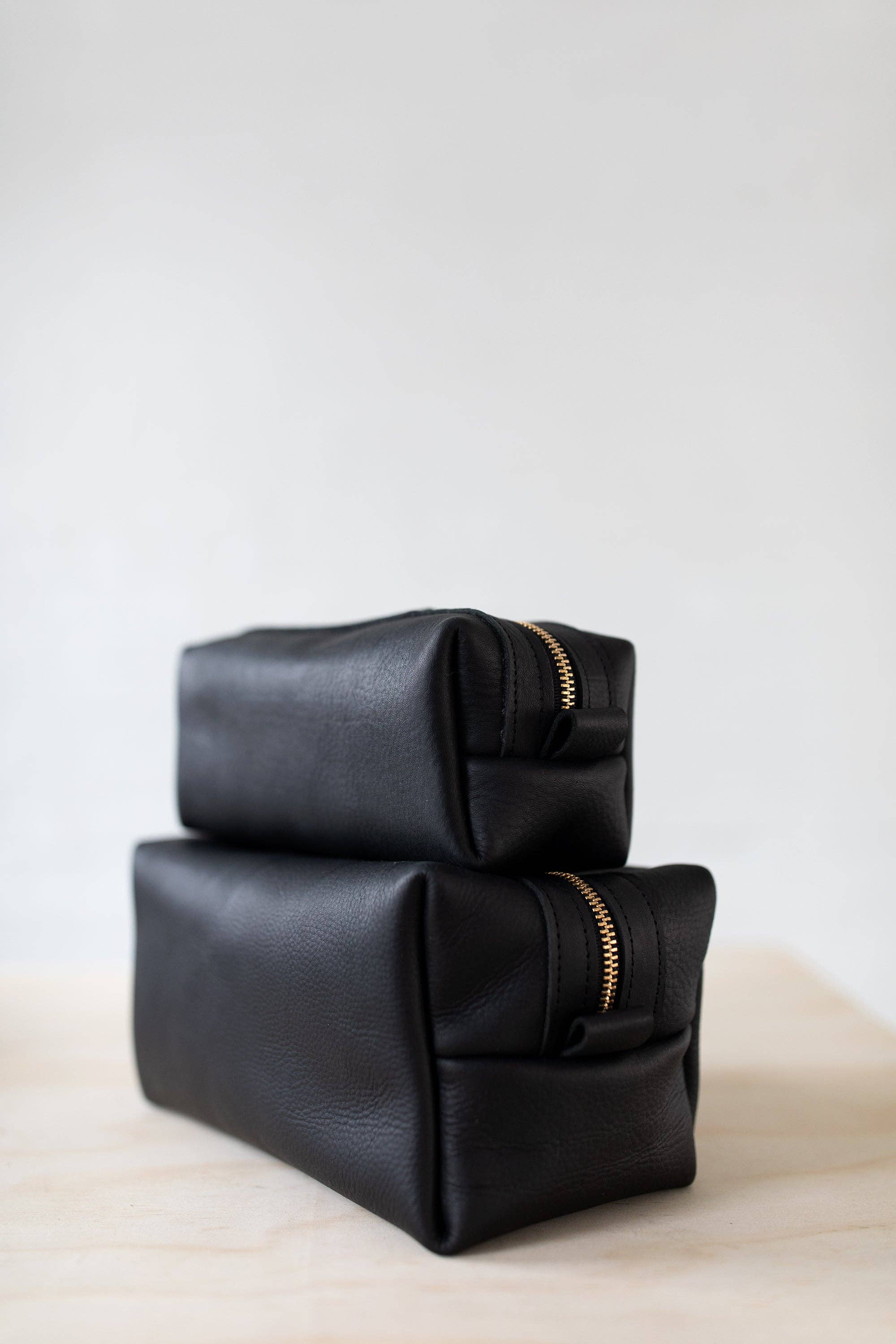 LIZ RIDEN - Wholesale Toiletry Bag - Unisex - Dopp Kits-Black7