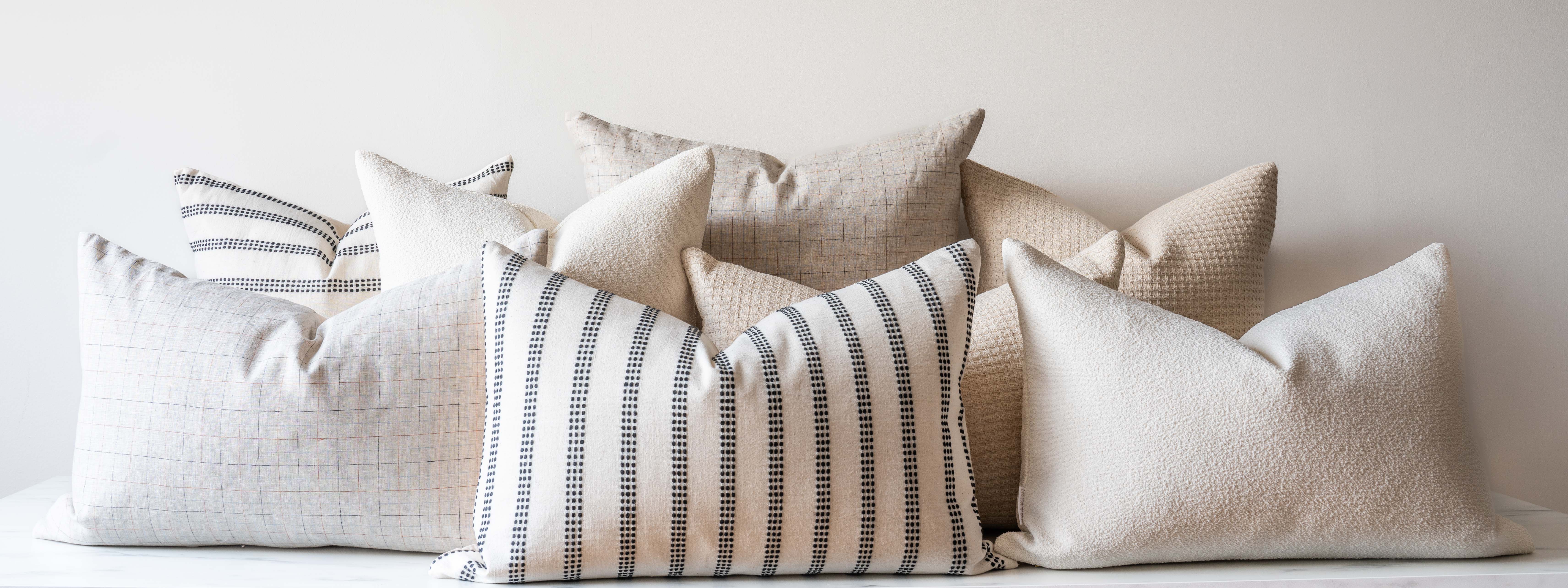 Rug & Weave - Wholesale Throw/Decorative Pillow - MALCOLM Pillow2