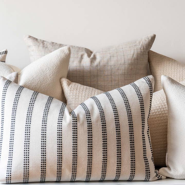 Rug & Weave - Wholesale Throw/Decorative Pillow - MALCOLM Pillow2