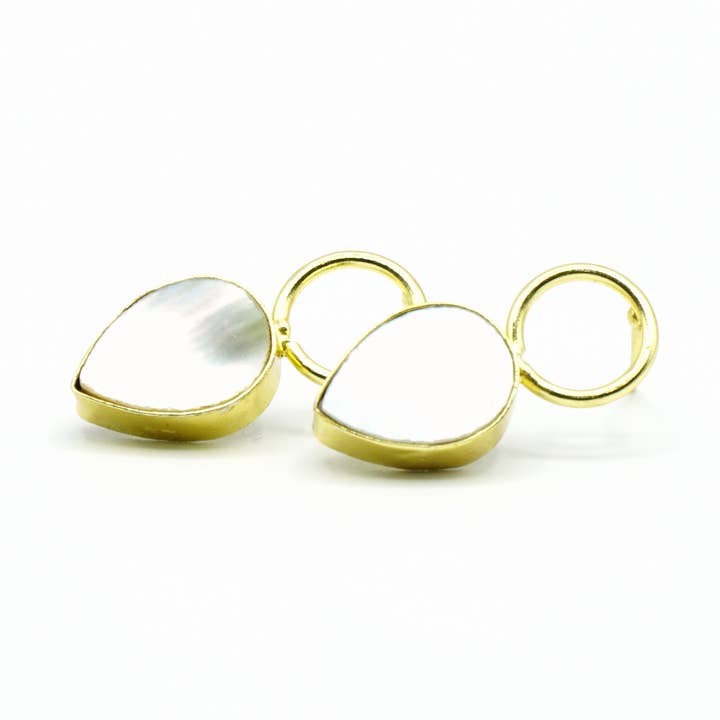 boucles d'oreilles en forme de coquille Des femmes, de l'or. Bijoux Fait main pour la vente par Ele Velandia