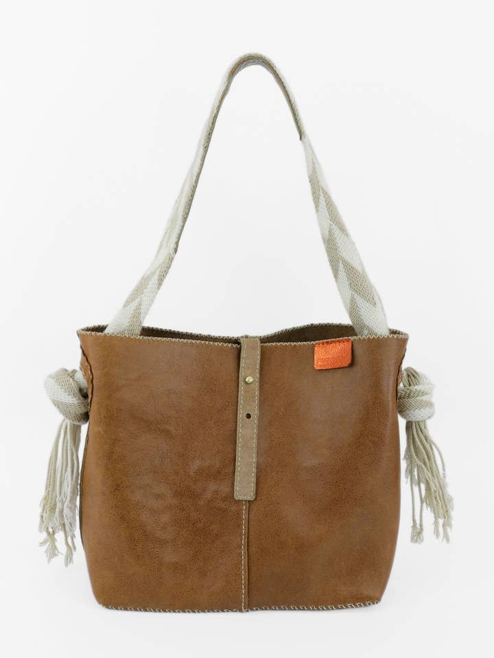 PIAMA TOTE TAS MEDIUM / CAMEL - MED BRW #260004 voor wholesale door Joaquina Cayetana