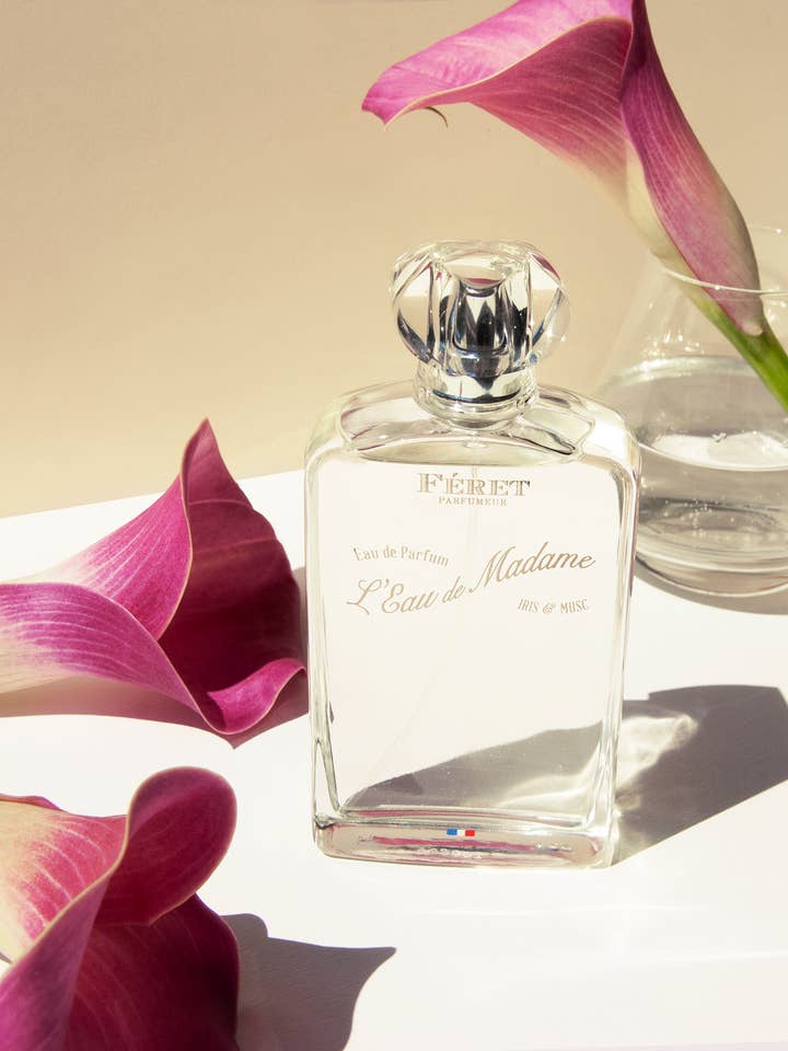 L'eau de Madame Parfum 3,38 oz pour la vente par Feret Parfumeur - Distributed by Scents of Europe