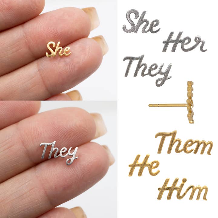 Pronomen örhängen i 18K guld Vermeil eller Sterling Silver för wholesale av The Curated Lobe