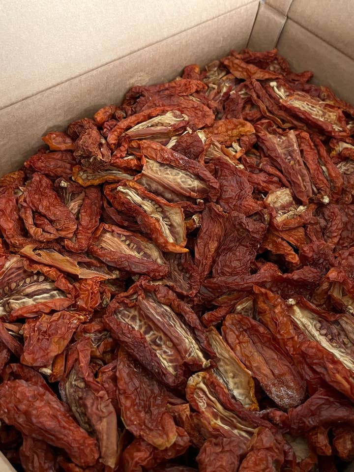 Loose Dried Tomatoes Box 10kg for wholesale by ANTICO PASTIFICIO TEALDI SRL (Tealdi)