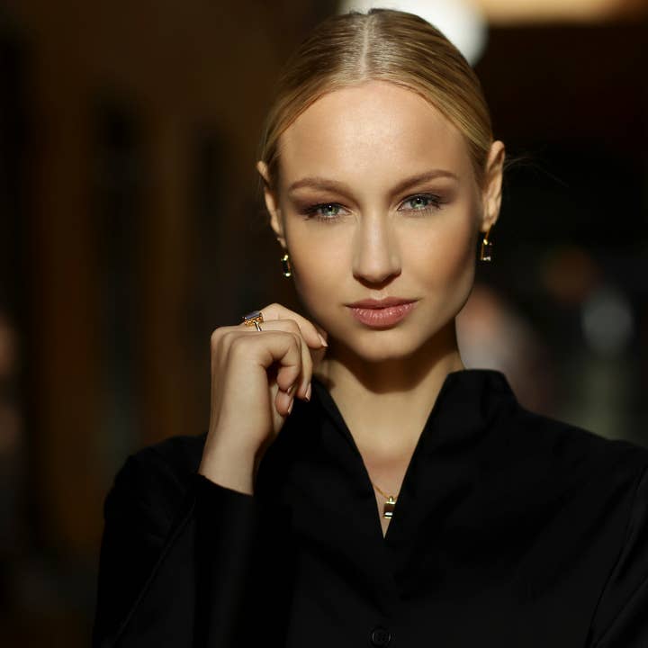 Star Of Sweden – Großhandel Cocktail-/Statement-Ring – Sag Ja! Verstellbarer Ring | Schwarzer, grauer und brauner Stein30