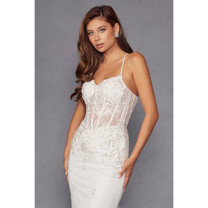OFF WHITE EMBELLISHED LACE MERMAID WEDDING DRESS for wholesale on Faire2
