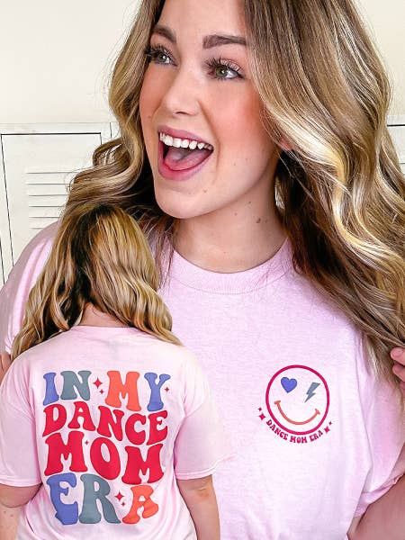 T-shirt graphique In My Dance Mom Era pour la vente par Sugar Stitch