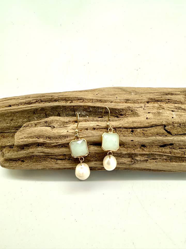 Earring Square Citrus Halo Glass w/Freshwater Pearl Gold for wholesale by Rant & Rave Classic