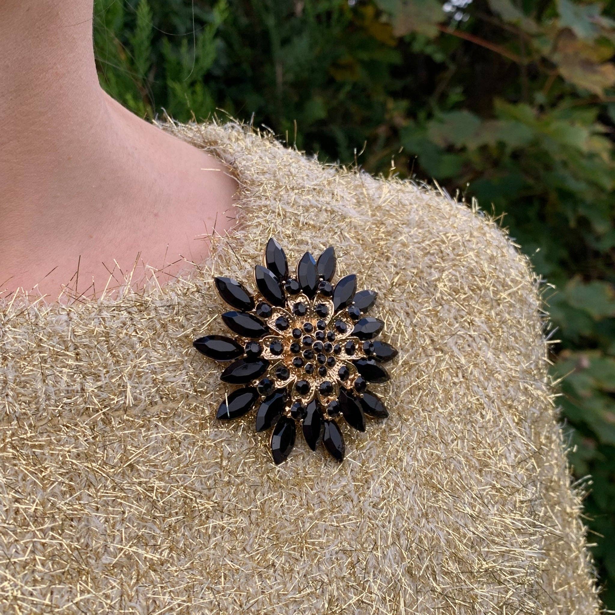 QueenMee Accessories - Wholesale Brooch - Vintage Brooch Large with Crystal2