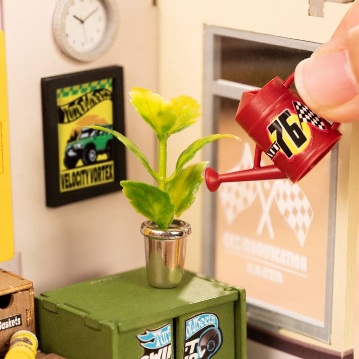 Hands Craft - Wholesale DIY Craft Kit - DIY Miniature House Kit: Garage Workshop10