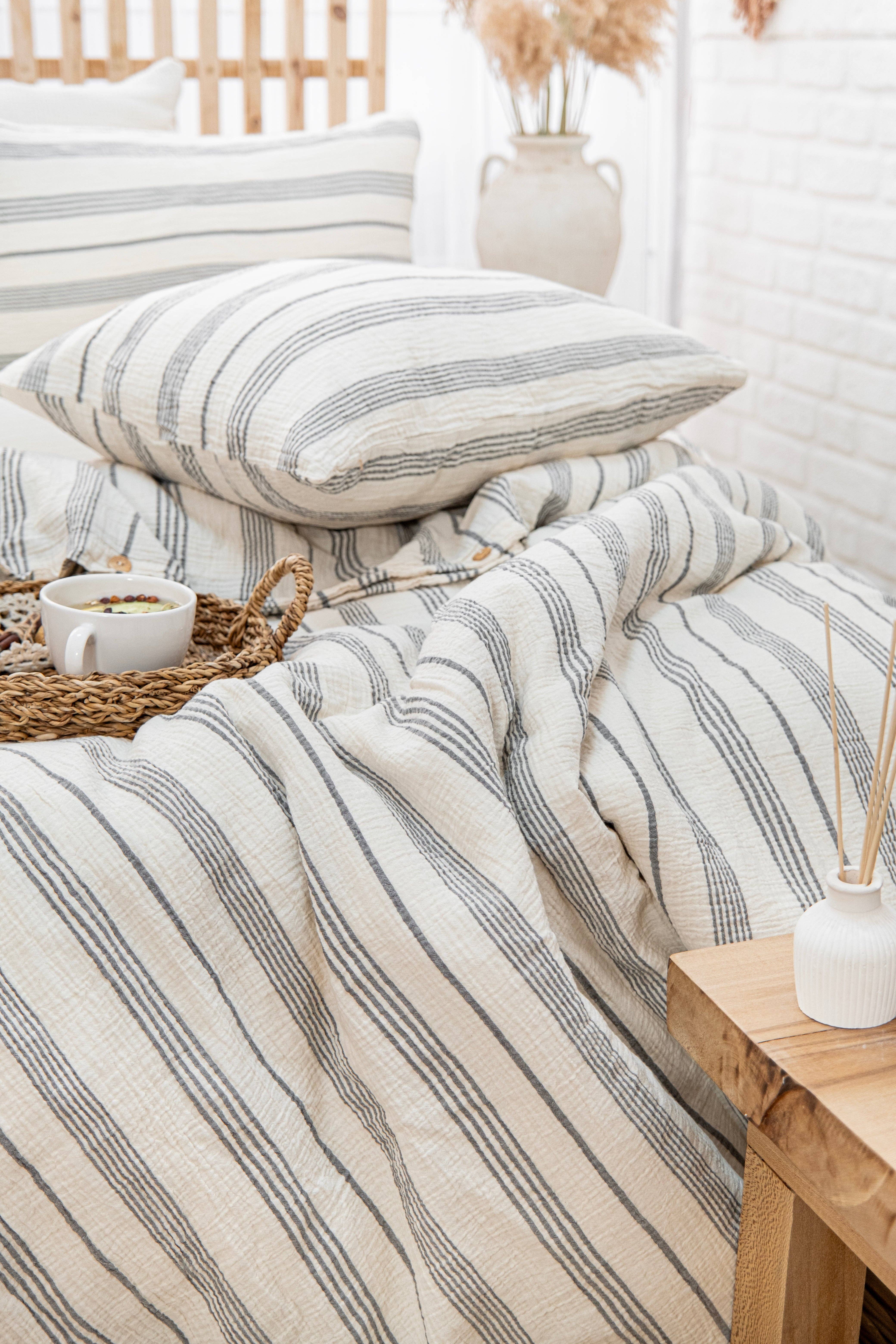 Naturloom - Wholesale Bedding Set - GOTS Certified Organic Muslin Duvet Cover Set with Fitted Sheet and Pillowcases – Hypoallergenic Cotton Bedding2