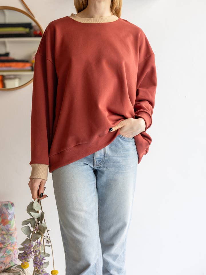 Felpa oversize girocollo 'Homecoming' | rosso vintage per la vendita all'ingrosso da parte di aesthete-kidswear