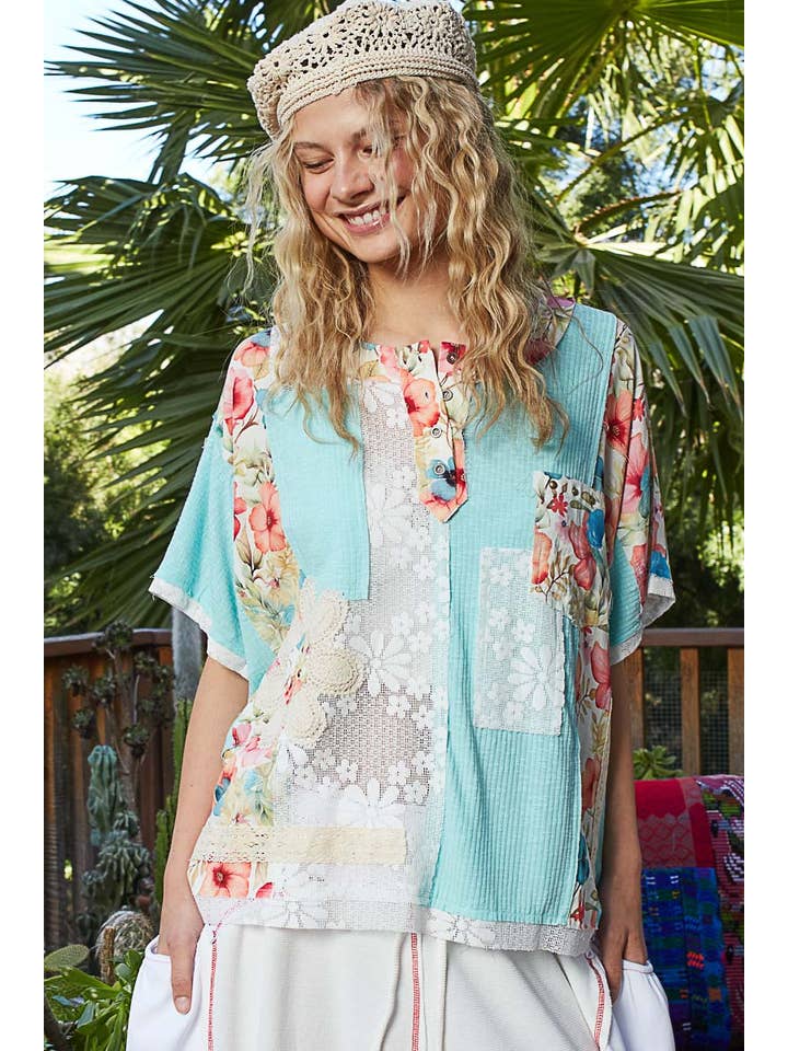 Pol Clothing - Wholesale Knit Top - Women's - Round neck short sleeve floral knit rib top SALE