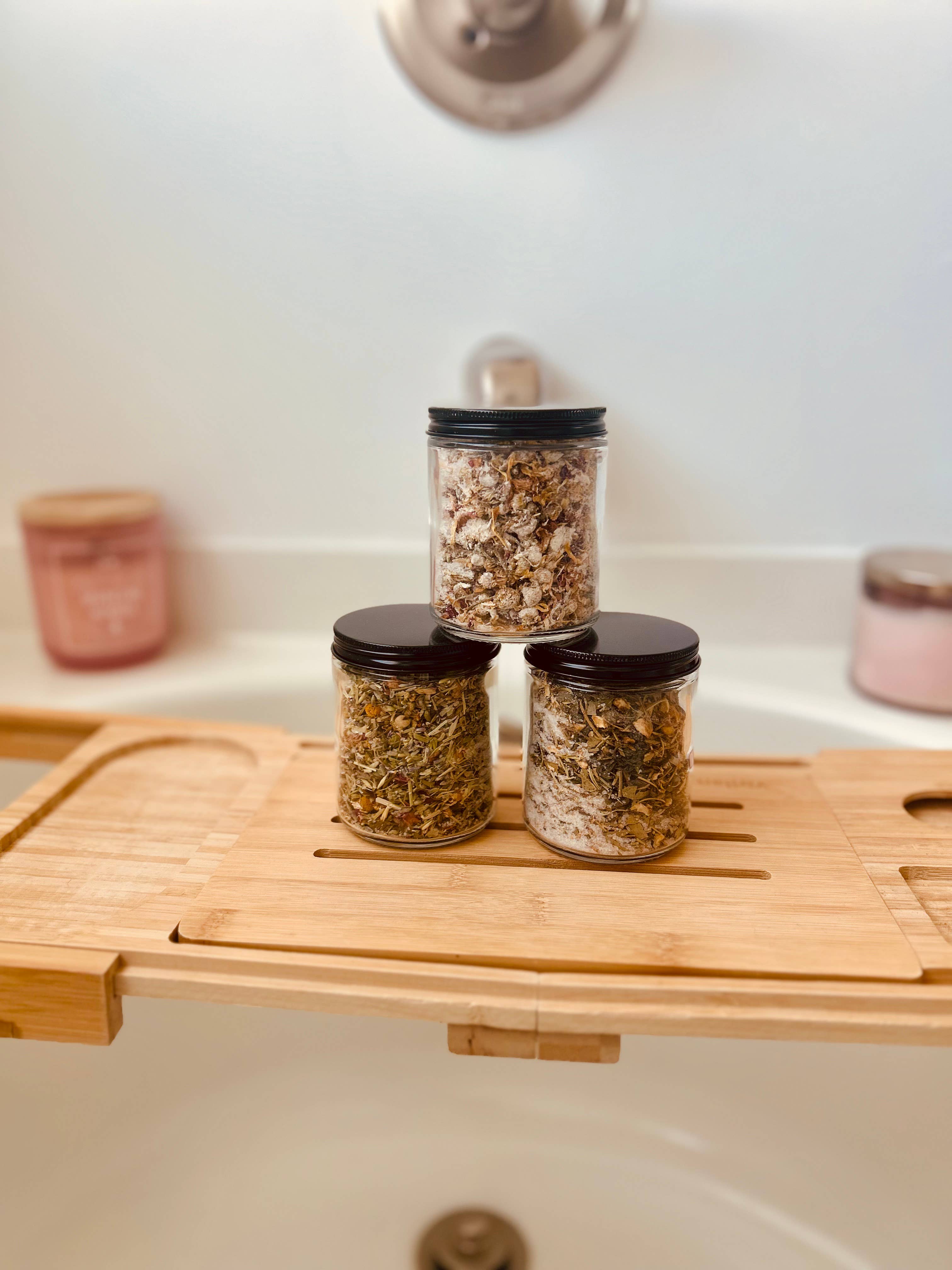 Monet Infusionz – wholesale Bath soak/milk – Golden Glow Herbal Bath Soak2