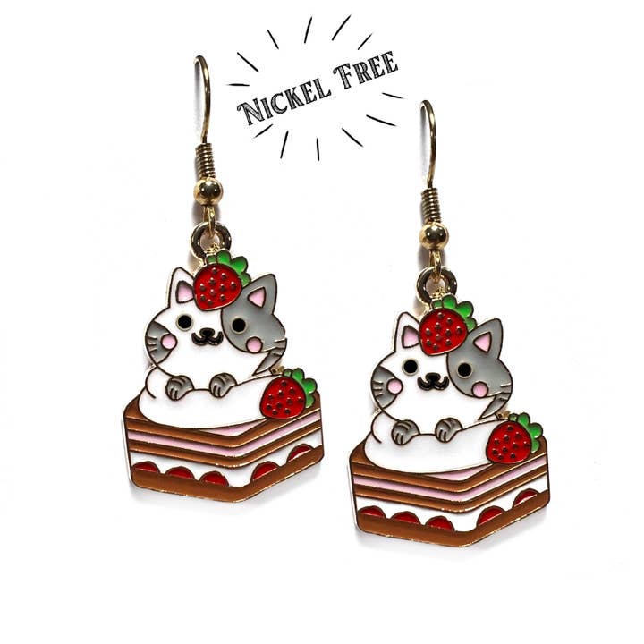 Erdbeer Shortcake Kitty Cat Ohrringe für den Großhandel von Songbird Artistry