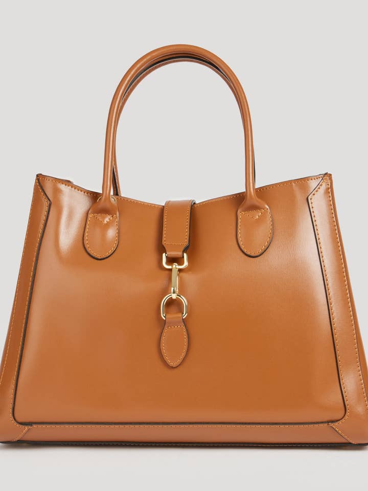 Chloe Bag in Tan Brushed Leather for wholesale by Voemièn
