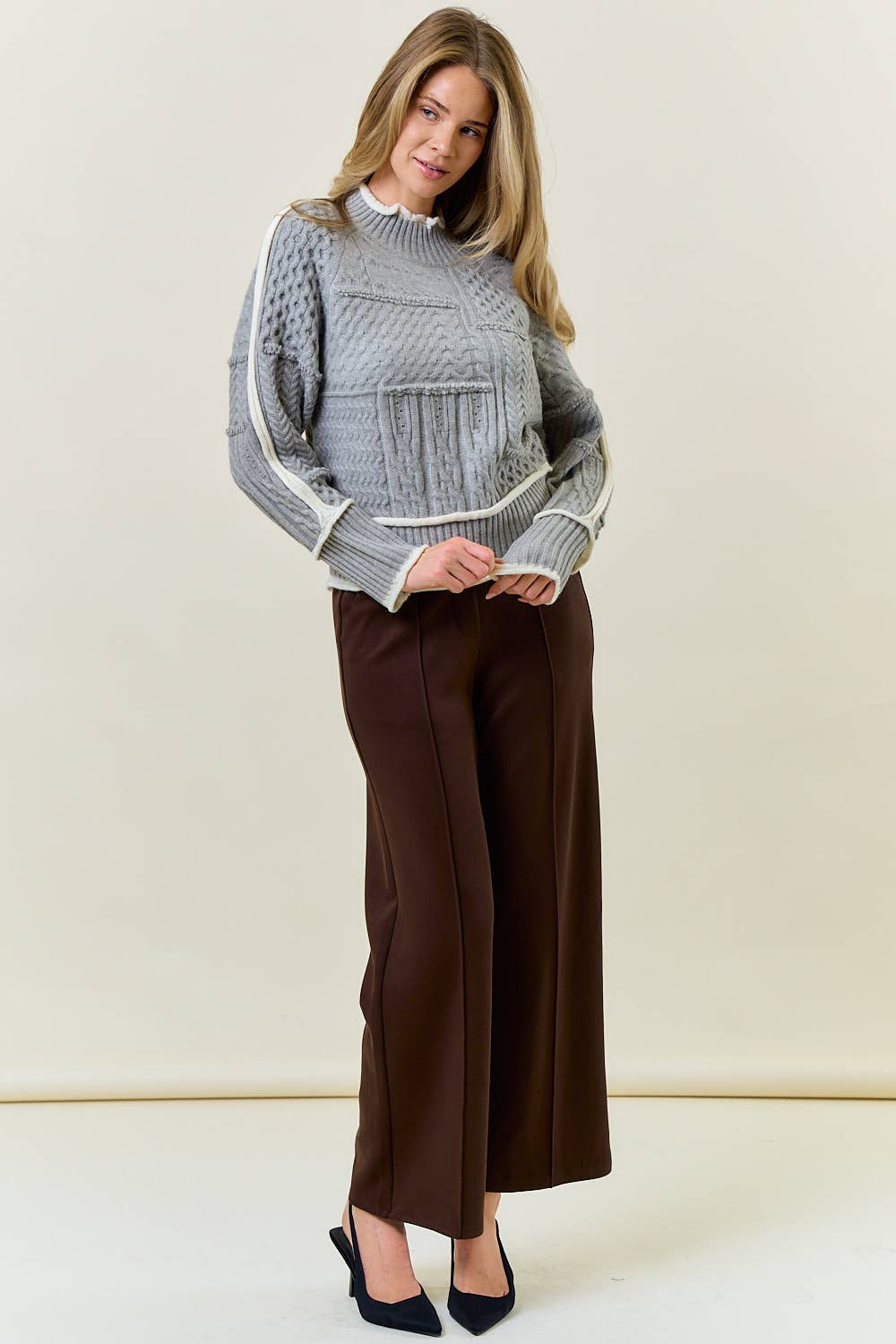 Doe and Rae – Engroshandel Bukser - Dame – SMØRBLØDE BØRSTET MODAL PINTUCK BUKSER - 8839P16