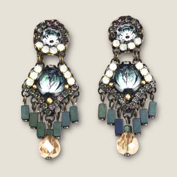 ORECCHINI DI CRISTALLI MOSS per la vendita all'ingrosso da parte di melizijewelry